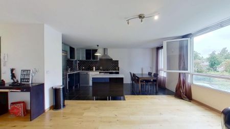 Location Appartement 4 pièces 97m² - Photo 5