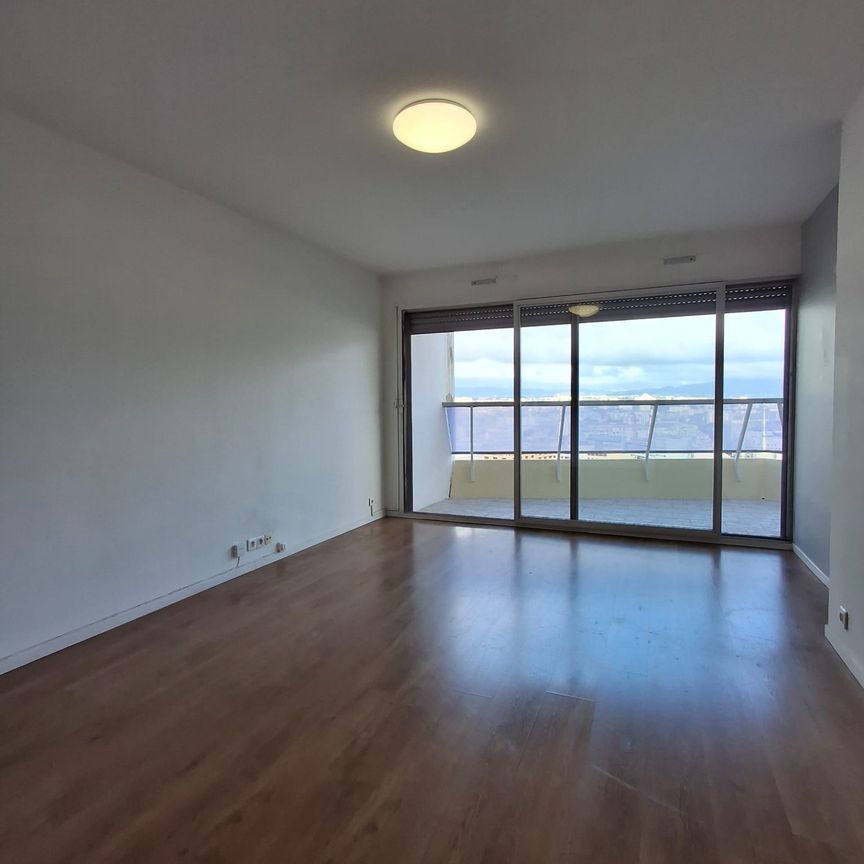 Appartement 2 pièces 42m2 MARSEILLE 8EME 905 euros - Photo 1