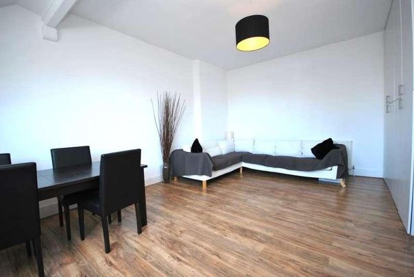 Roland Gardens, South Ken, SW7 - Photo 1