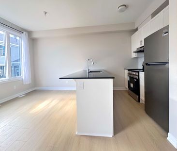 For Lease - 868 Andesite Terrace, Barrhaven, Ontario - Photo 4