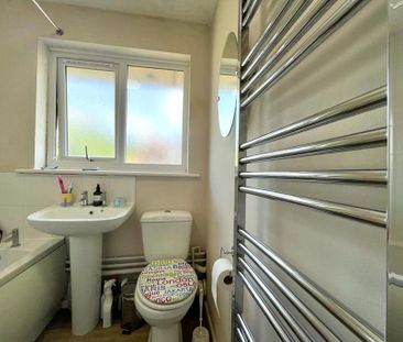 3 bedroom terraced house to rent - Photo 5