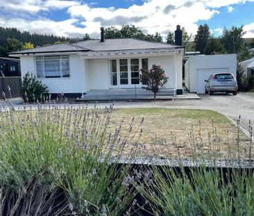 Two bedroom plus sleepout opposite golf course - Photo 5