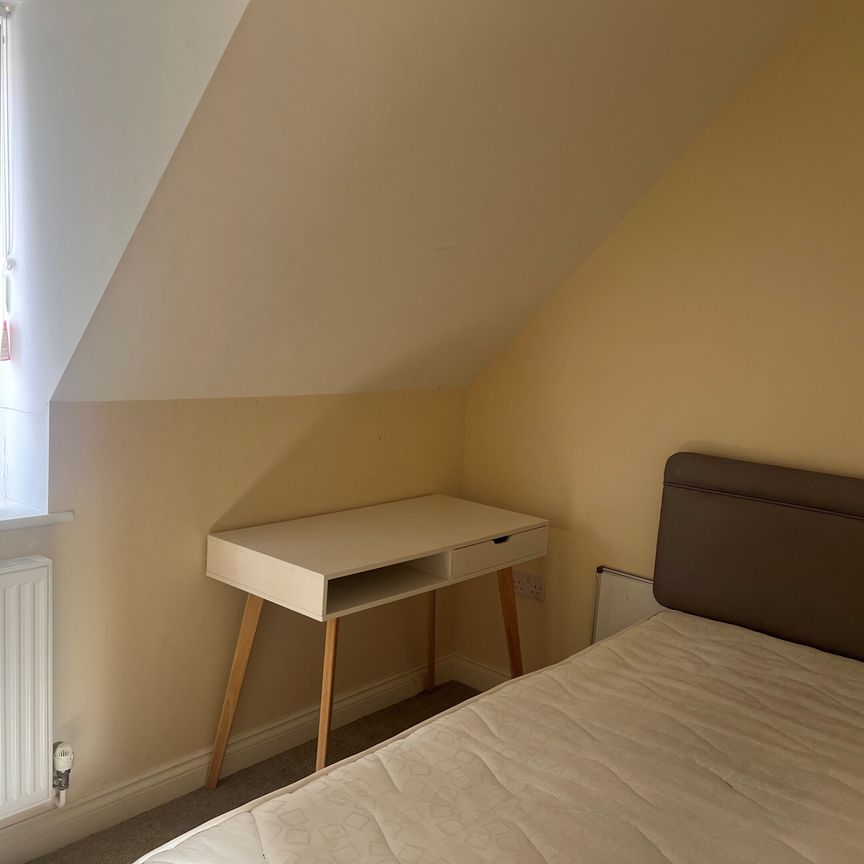 Park Avenue, York, New Earswick - Photo 1