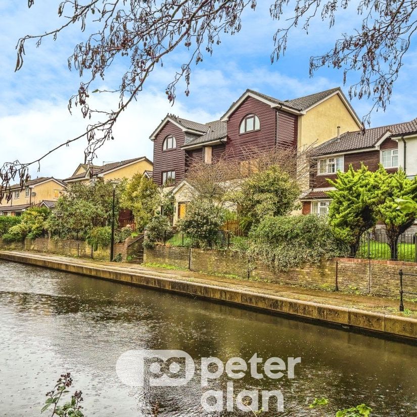 Felbridge Close, Atlantic Wharf, Cardiff - Photo 1