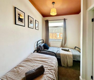 2 bedroom terraced house to rent - Photo 3