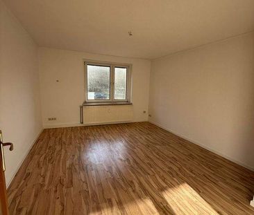 Wohnen im Grünen - 3 Raum Wohnung Hartenstein ab 05/2025 zu vermieten - Photo 5