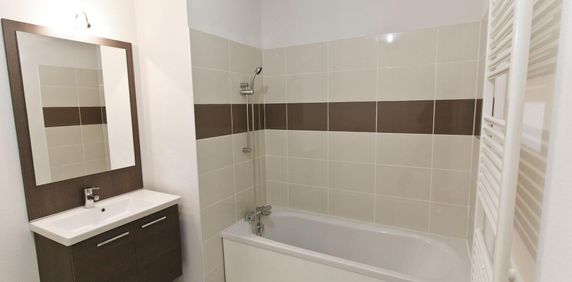 location Appartement T2 DE 43.9m² À BORDEAUX - Photo 2