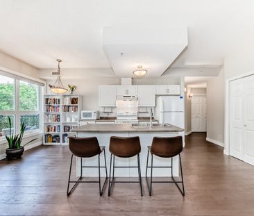Bright And Spacious Corner Unit In Prime Garneau Location. Steps To... - Photo 6