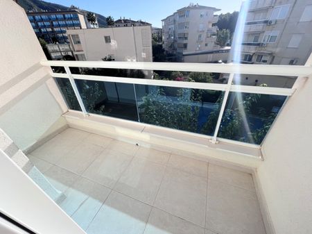 SHORT TERM APARTMENT, SWIMMING POOL, PARKING, AIR CONDITIONING (INCLUDED BILLS) - Photo 5