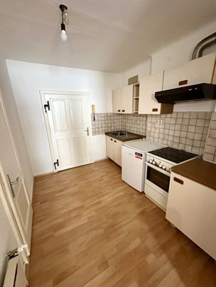 Freundliche Garcionniere mit großzügiger Küche in zentraler Lage – Provisionsfrei! - Photo 1