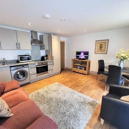 2 Bedroom Apartment Thorpe Road Norwich NR1 - Photo 1