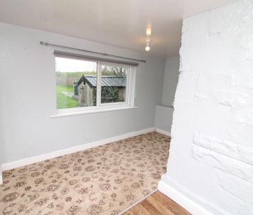 2 bedroom cottage to rent - Photo 1