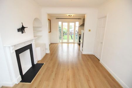 3 bedroom terraced house to rent - Photo 2