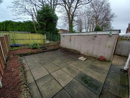 Plantation Gardens, Shadwell, Leeds, LS17 - Photo 5