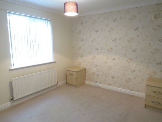 Ella Park, Hull, Anlaby - Photo 1