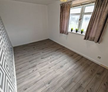 2 Bed Flat, Napier Drive, G51 - Photo 4