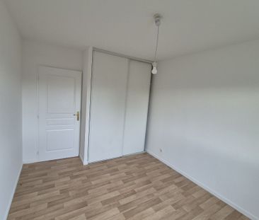Location Appartement 2 pièces 47m² LILLE 59800 - Photo 3