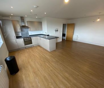 2 bedroom flat to rent - Photo 4