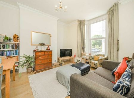 Melina Road - Photo 2