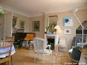 Logement à Paris, Location meublée - Photo 2