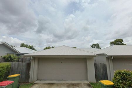 Your Perfect Pimpama Townhouse Awaits - Photo 5