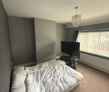 2 bedroom end of terrace house to rent - Photo 6