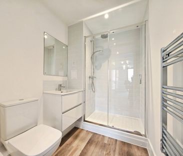 2 bedroom Flat To Let Total Size: 792 SQ FT - Photo 1