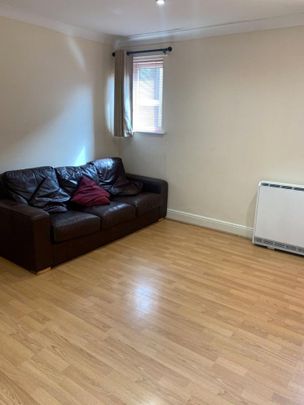 3 bedroom flat to rent - Photo 1