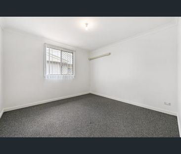 203 Taylor St, Wilsonton, Qld 4350 - Photo 4