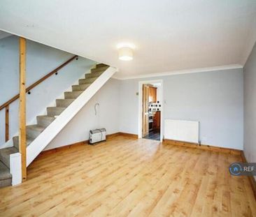 2 bedroom end of terrace house to rent - Photo 1