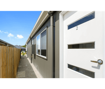 Low-Maintenance 1-Bedroom Duplex Living - Photo 6