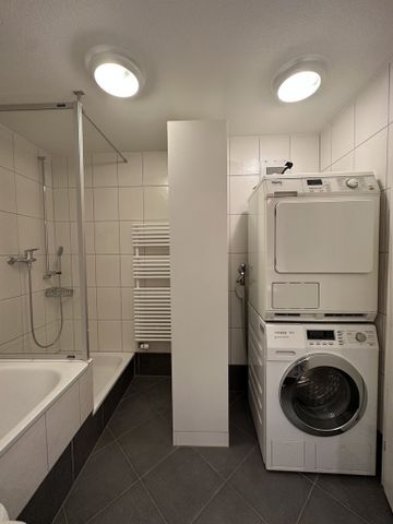 Rent a 4 ½ rooms apartment in Neuhausen - Photo 5