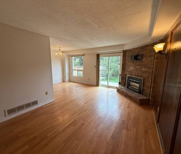 For Lease - 163 Weldrick Road, Richmond Hill, Ontario - Photo 3