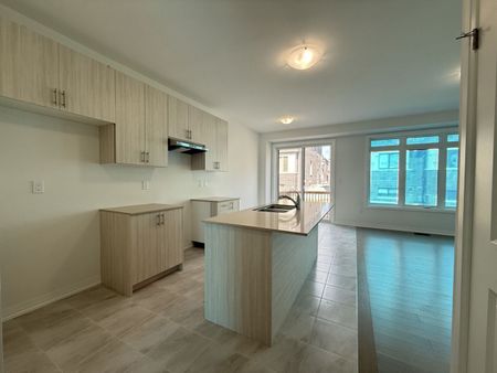 For Lease - 1034 Valhalla Terrace, Pickering, Ontario - Photo 5