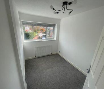 3 bedroom semi-detached house to rent - Photo 4
