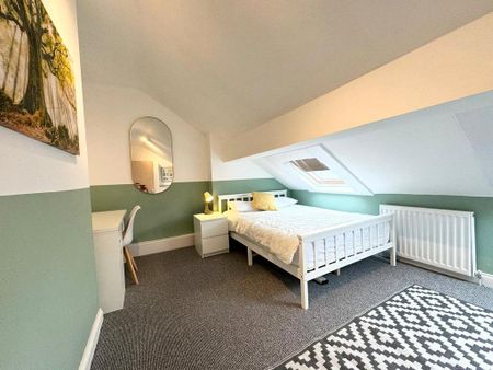 5 bedroom terraced house to rent - Photo 3