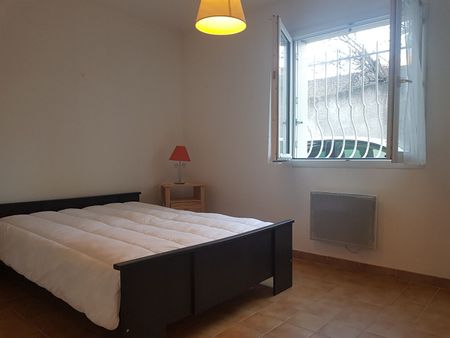 Location Appartement 2 pièces 38m² - Photo 4