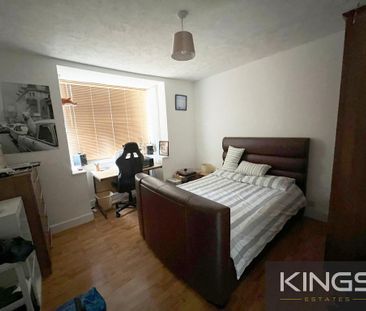 4 bedroom detached house to rent - Photo 5