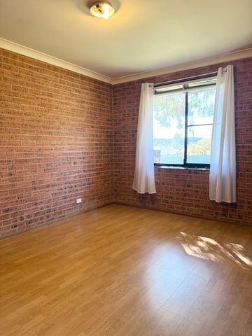 Charming 2-Bedroom Unit in Wallerawang - Photo 4