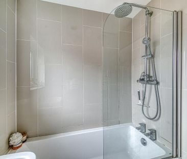 2 bedroom end of terrace house to rent - Photo 6