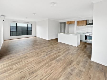 6 Butcherbird Parade, Winter Valley - Photo 2