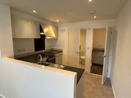 Studio to rent - Photo 5