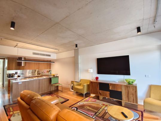 2/98 Munster Tce, North Melbourne, VIC 3051 - Photo 1