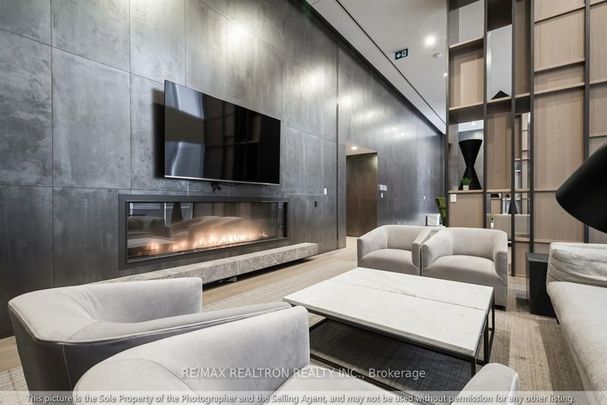 For Lease - 7 Grenville Street Unit# 4701, Toronto, Ontario - Photo 1