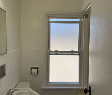 For Lease - 69 King Street Unit# Upper Level, Caledon, Ontario - Photo 5