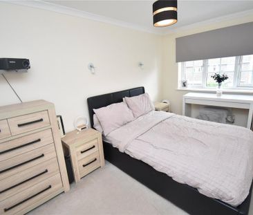 3 bedroom semi-detached house to rent - Photo 6