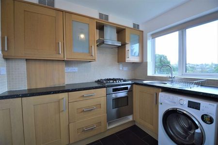 2 bedroom apartment to rent - Photo 3