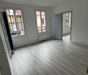 Location appartement 2 pièces 45 m² à Pont-de-l'Arche (27340) - Photo 2