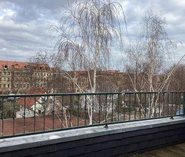 Wohnung mit offener Galerie, Balkon und Tageslichtbad! - Foto 2