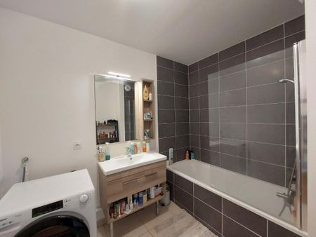 Location Appartement 3 pièces 55m² ROUEN 76000 - Photo 5